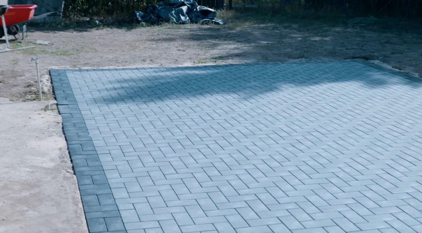 Beautiful stamped concrete patio with herringbone pattern in Rosemead, CA